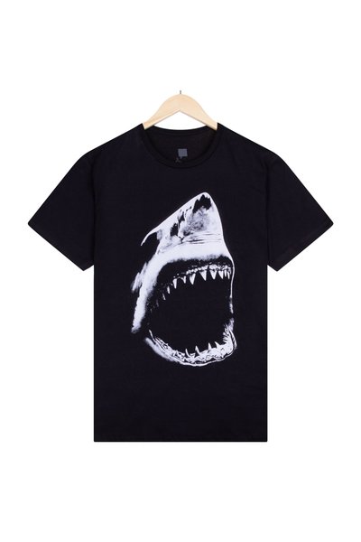 Camiseta Shark - Plus Size